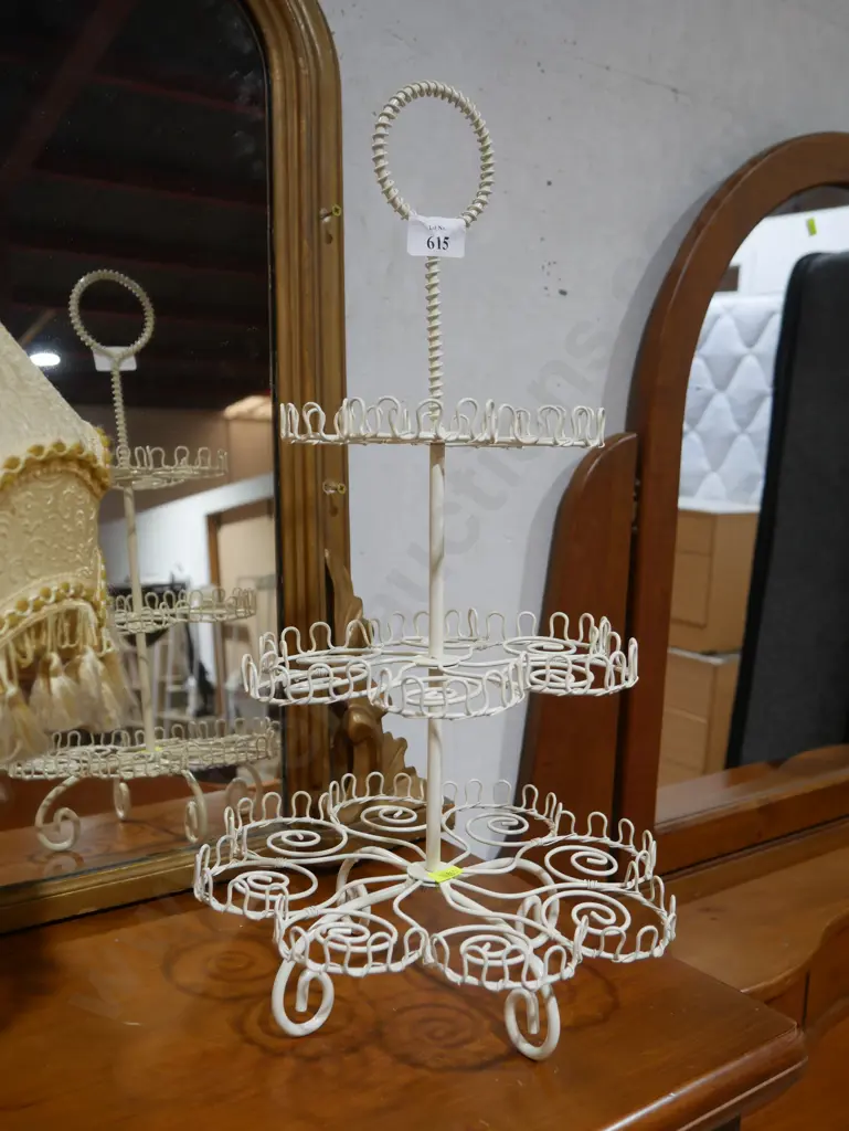 Cake stand Image 1++