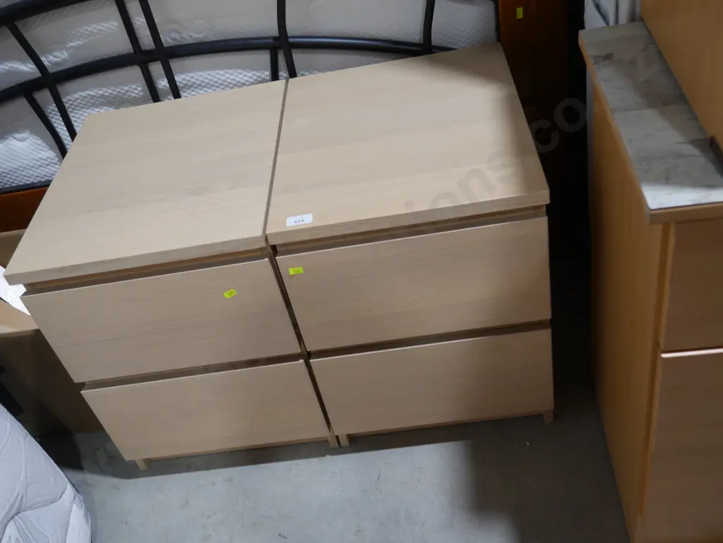 Pair of bedside drawers Image 1++