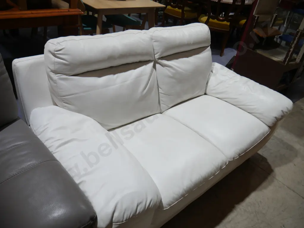 White leather 2 seater settee Image 1++