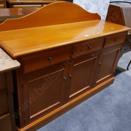 Sideboard