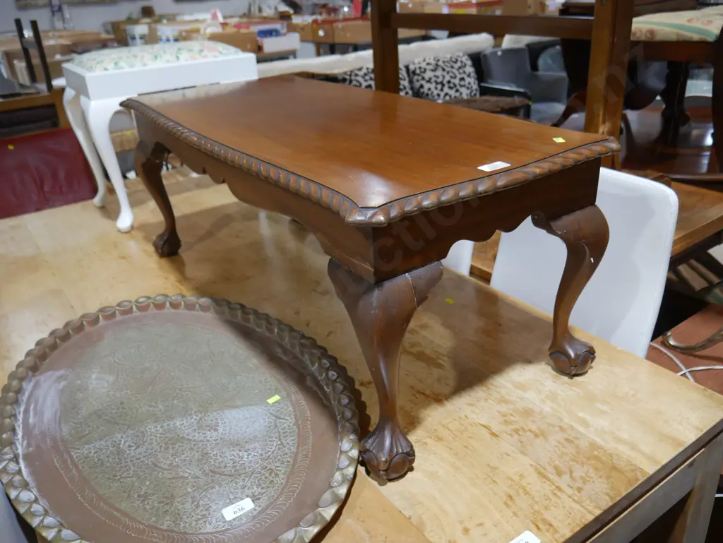 Coffee table Image 1++