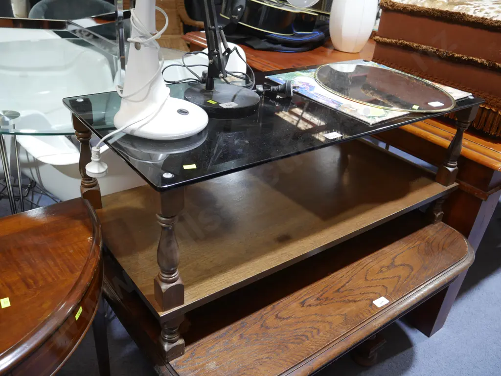 Glass top coffee table Image 1++