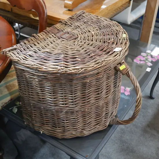Half round lidded basket