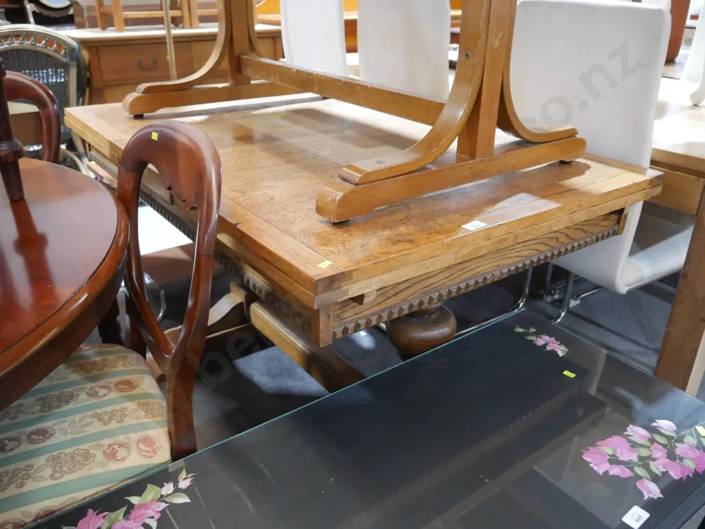 Extension dining table Image 1++