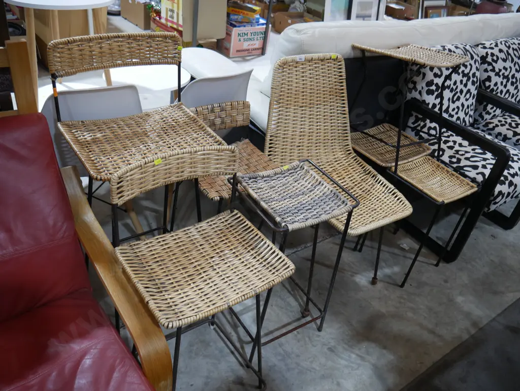 Rattan stools and chairs Image 1++