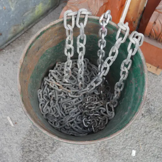 Bucket of chain