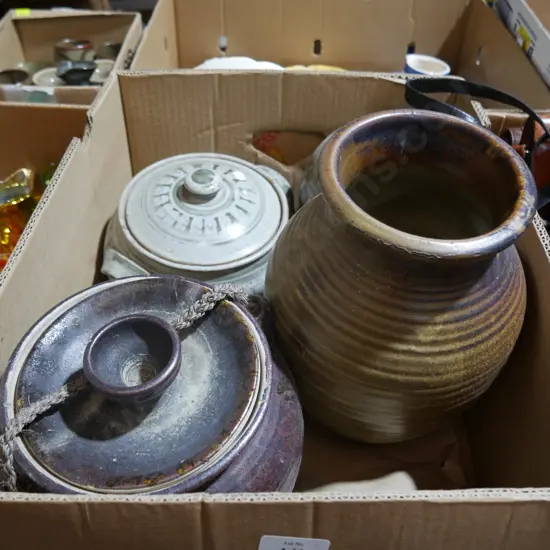 New Zealand Studio Pottery