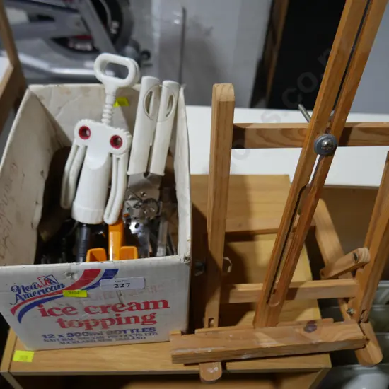 Can & bottle openers, small easel