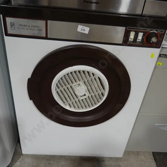 F&P clothes dryer