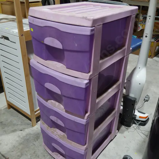 Plastic storage unit