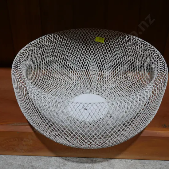 Wire bowl