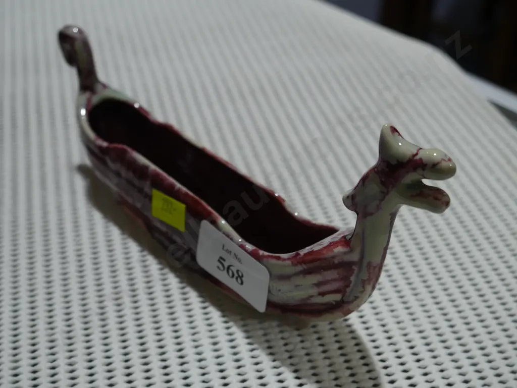 Pottery boat Image 1++