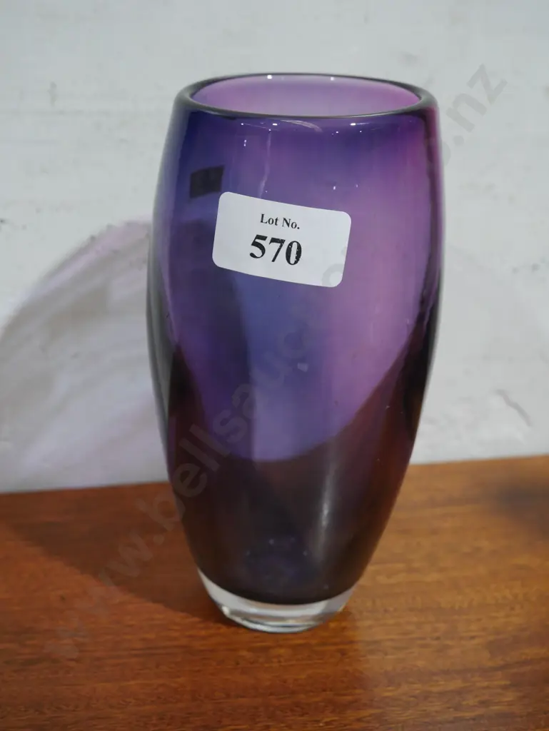 Hoglund glass vase Image 1++