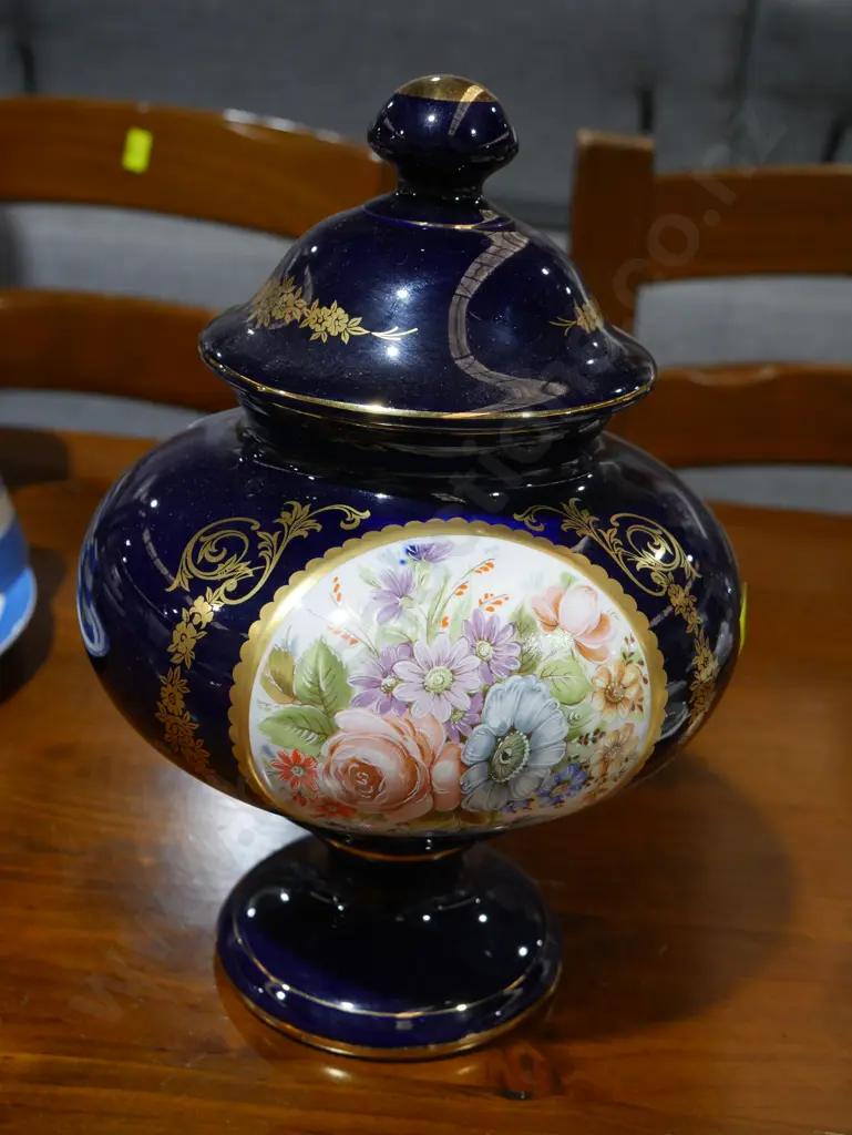 Limoges lidded vase Image 1++