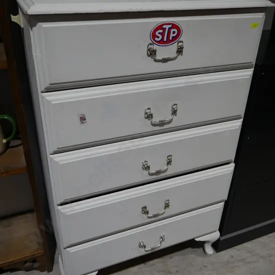 Set of white drawers