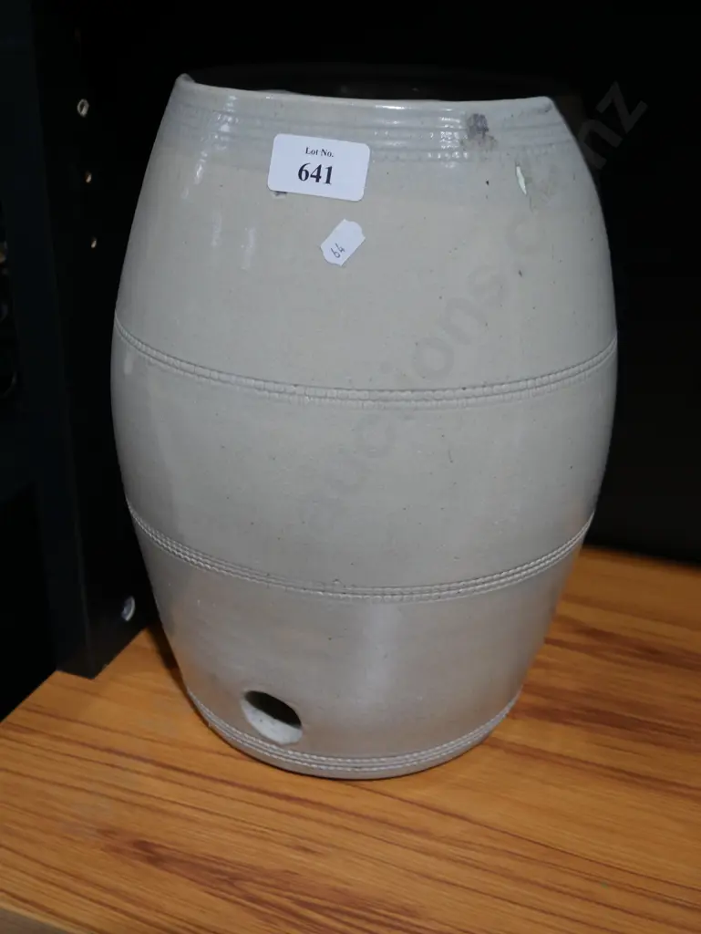 Pottery barrel Image 1++