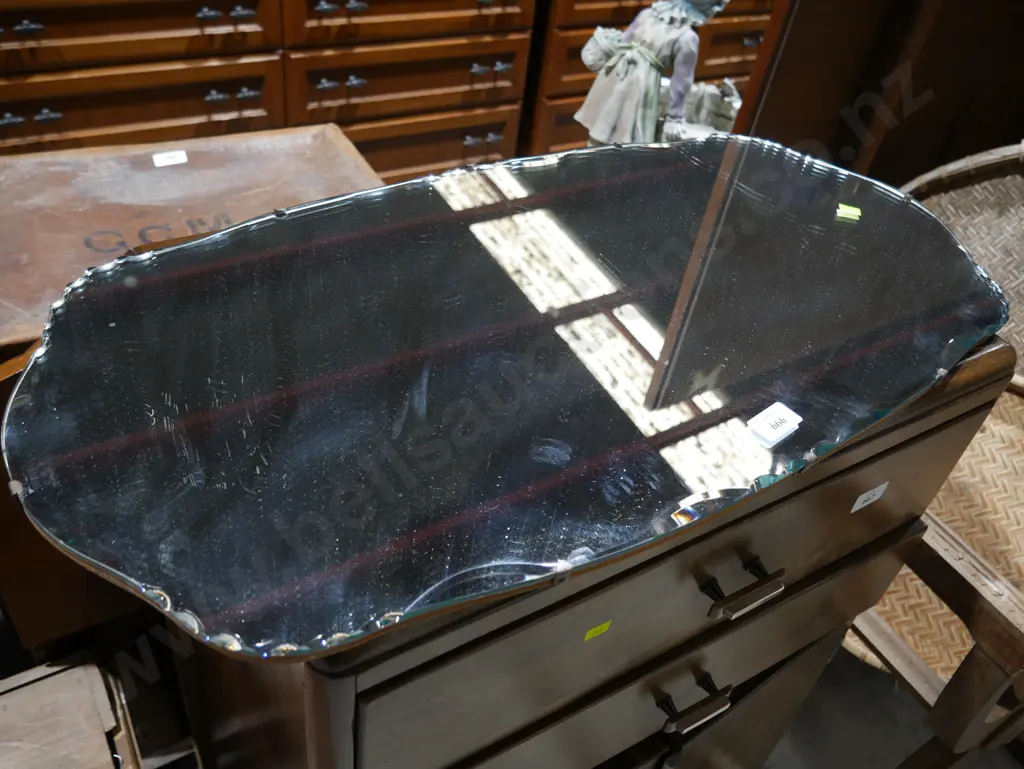 Hanging mirror Image 1++