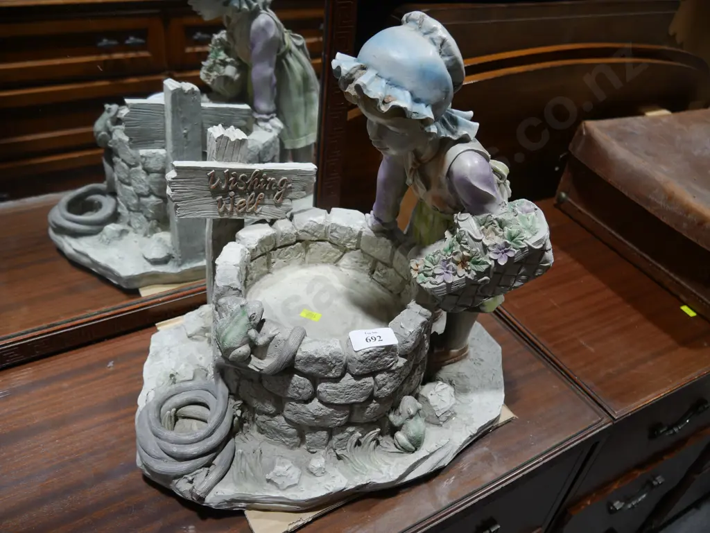 Wishing well statue Image 1++
