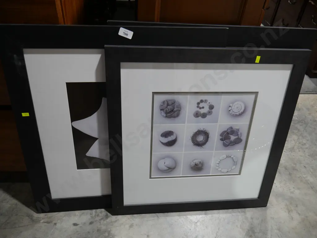 3 pictures Image 1++