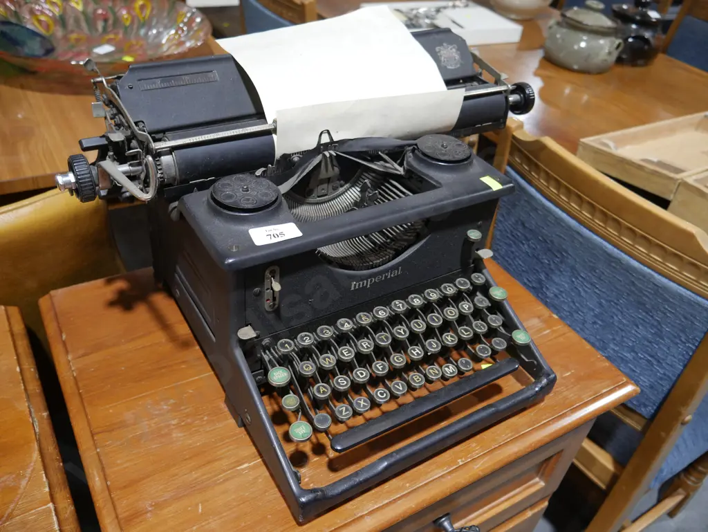 Type writer Image 1++