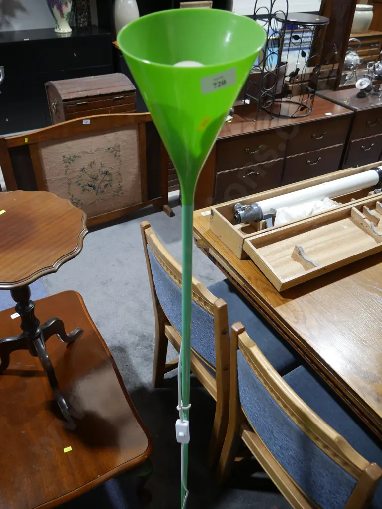 Green lamp Image 1++