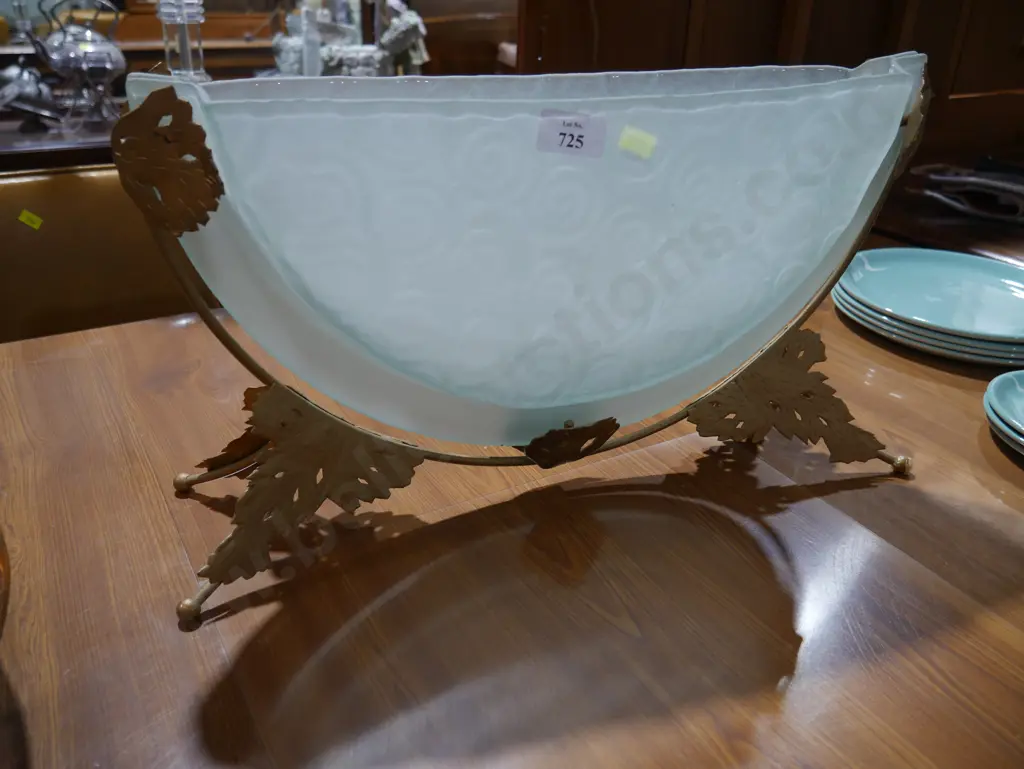 Glass metal vase Image 1++