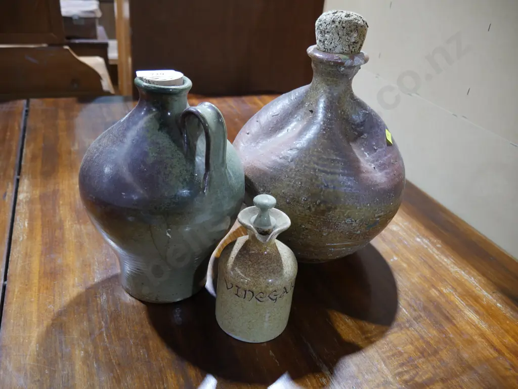 Pottery jugs Image 1++
