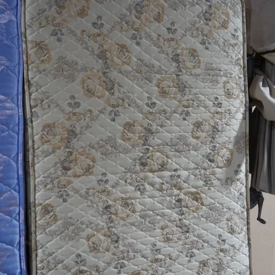 Single mattress and base