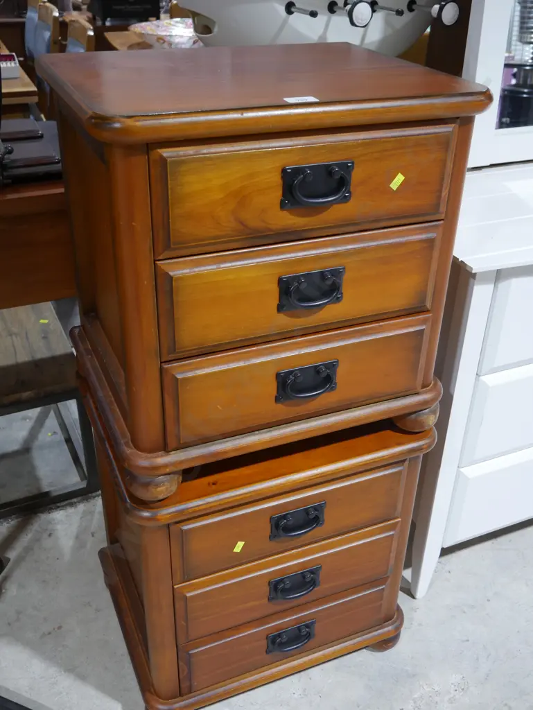 Bedside drawers Image 1++