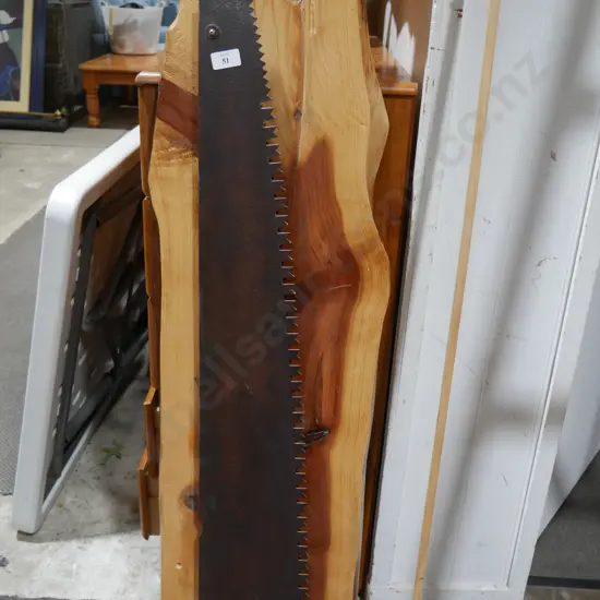 Saw blade display