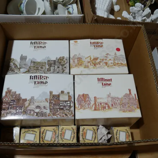 Box of Lilliput lanes