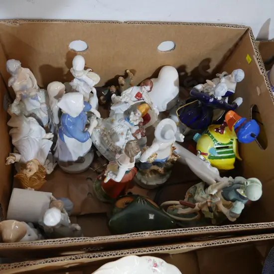 Figurines