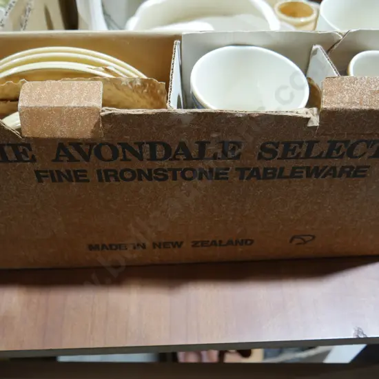 2 boxed Crown Lynn tableware sets