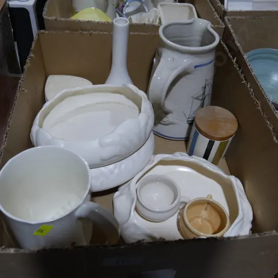 Crown Lynn vases etc