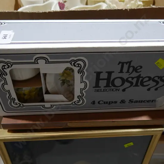 Hostess dinner set