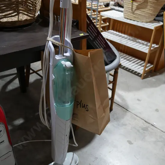 Aqua Lazer steam mop