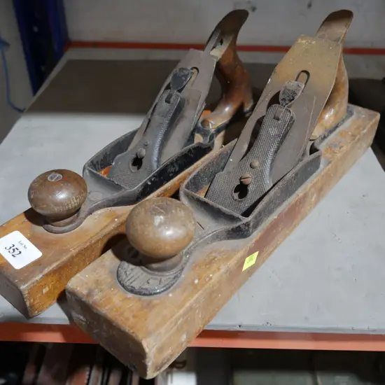 2 Vintage wood planes