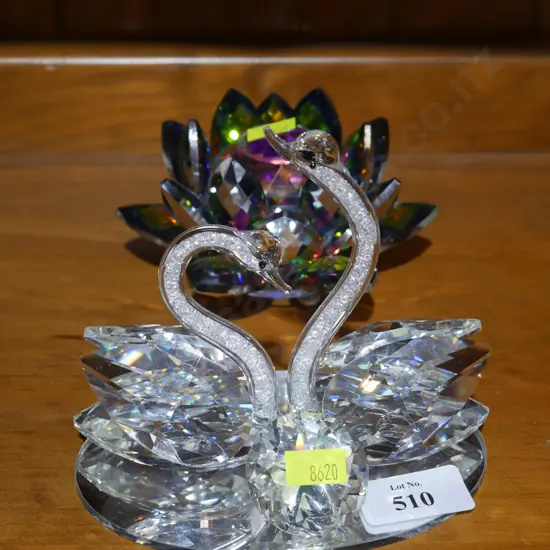 Crystal swans and crystal flower