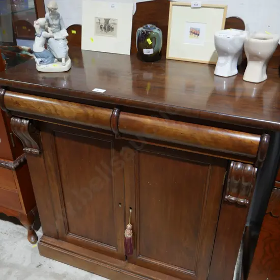 Sideboard