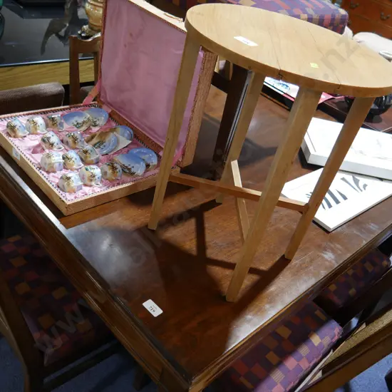 Dining table and 6 chairs