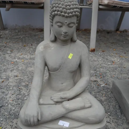 Buddha statue
