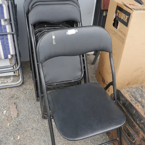 Lot of folding chairs
