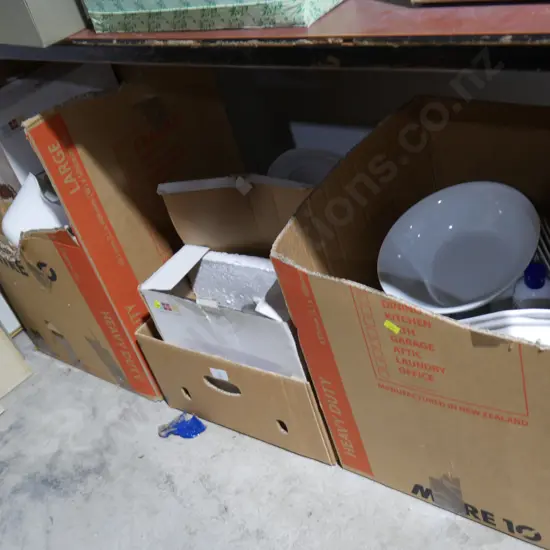 3 boxes of kitchenware