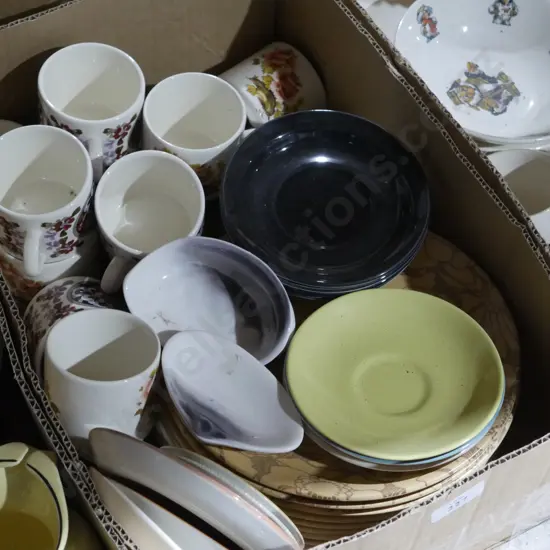 Crown Lynn tableware