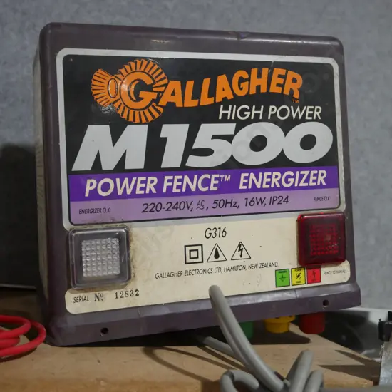 Gallagher fence energizer