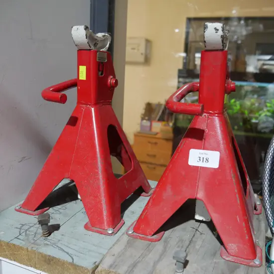 Jack stands