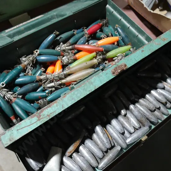 Squid hooks , sinkers