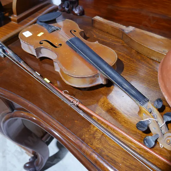 Violin and 2 bows