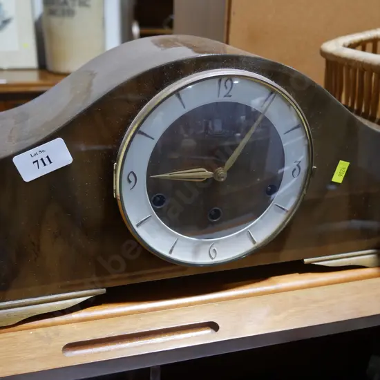 Mantle clock