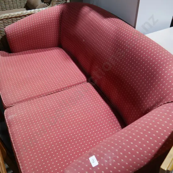 2 seater settee